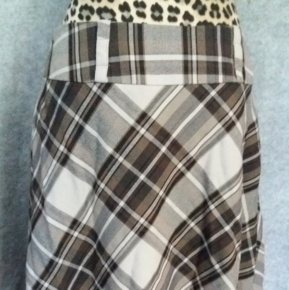 East 5th Skirt - Picture 3 of 9